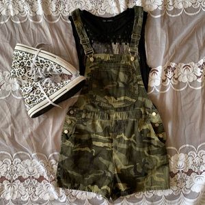 Camo Overalls Shortalls Sz Small